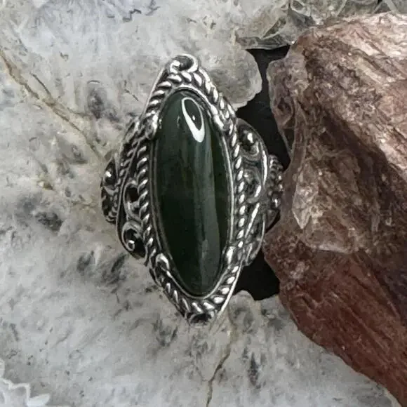 Carolyn Pollack Sterling Silver Elongated Oval Dark Green Chalcedony Ring - Picture 4 of 10